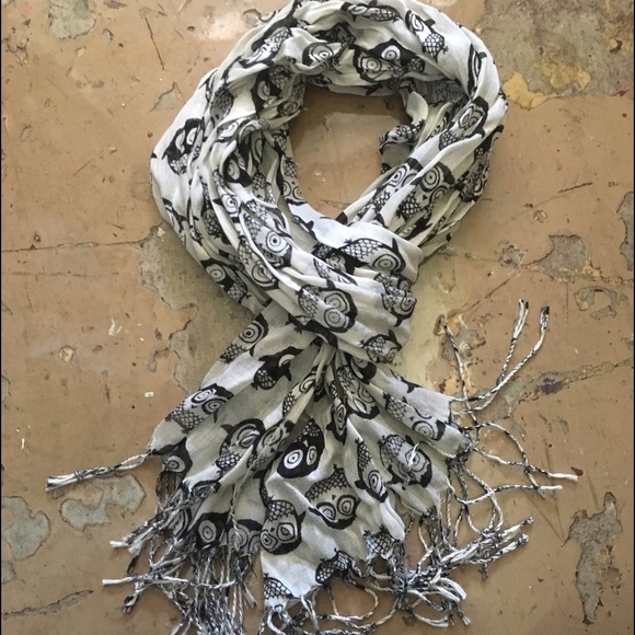 **DONATING AT THE END OF MAY!! Owl Scarf