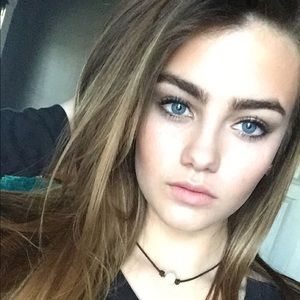 Meet your Posher, Brooke