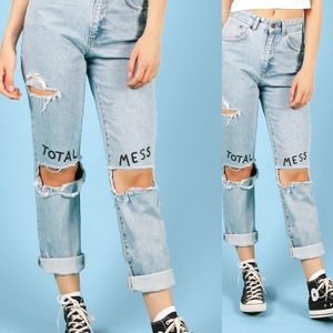 LAZYXRAGGED TOTAL MESS MOM JEAN