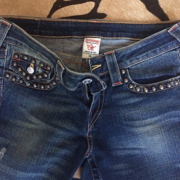 True Religion Joey Flares w/Stud Detailing😍👖❤️ - Picture 3 of 4