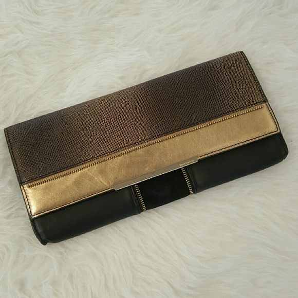 Handbags - Vince Camuto Nora Clutch