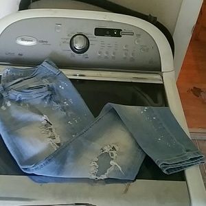 Wallflower destroyed jeans