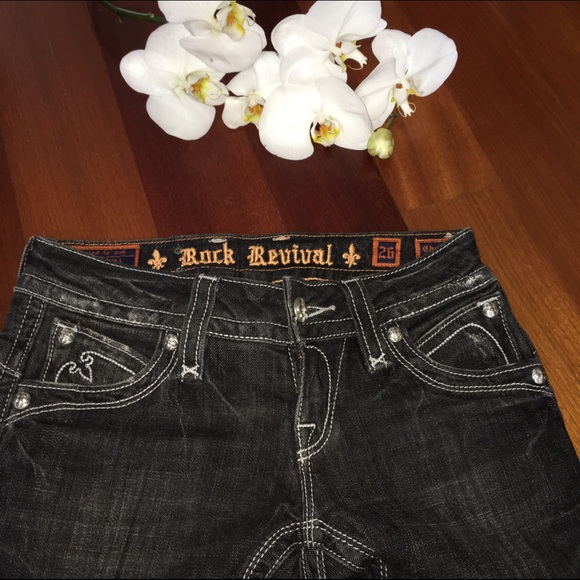 Rock Revival Jeans - Picture 3 of 4