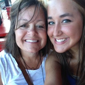 Meet your Posher, Leanne