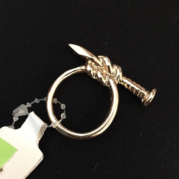 Nail Ring - Picture 2 of 3