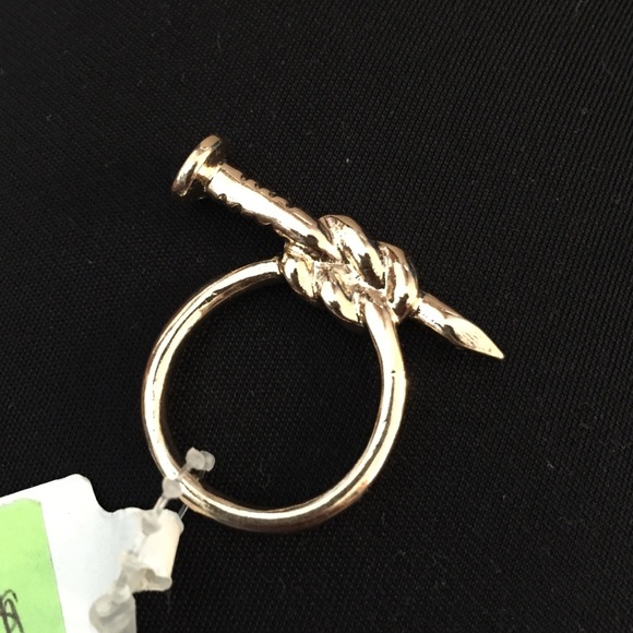 Nail Ring - Picture 3 of 3