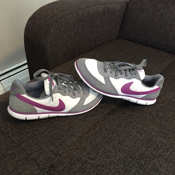 Final drop!!! 9.5 Nike sneakers