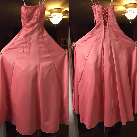 Cache Coral Prom Dress - Picture 2 of 4