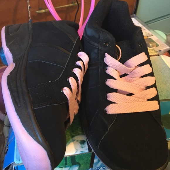 New twist on a tennis shoe