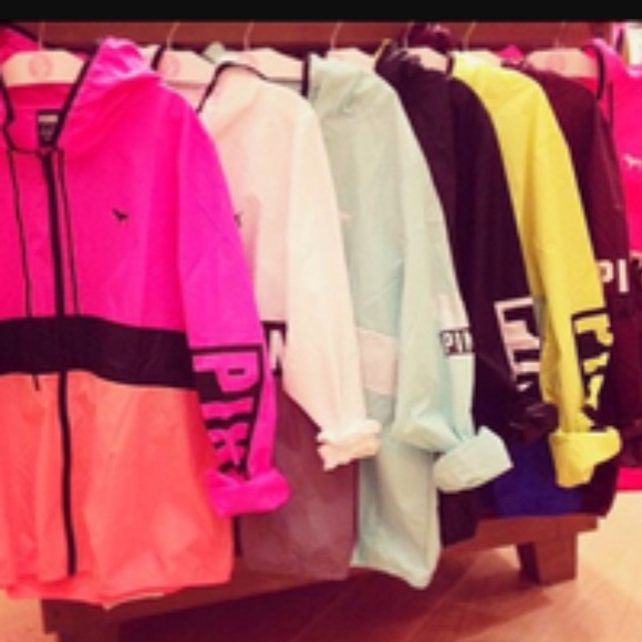 Help! Looking to trade for a vs pink windbreaker!!