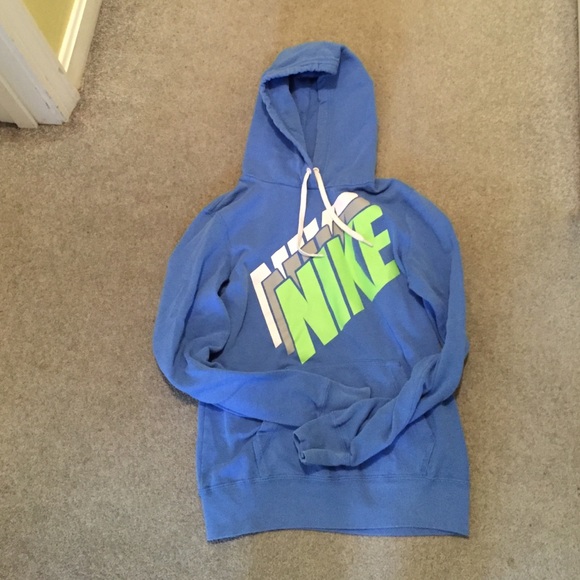 ‼️SOLD‼️ Nike Sweatshirt - Picture 1 of 2