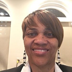 Meet your Posher, Earline