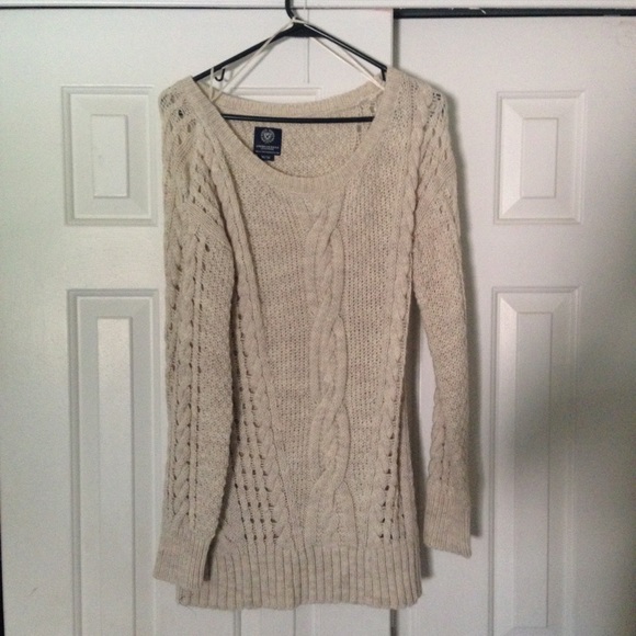 Tunic cable knit sweater
