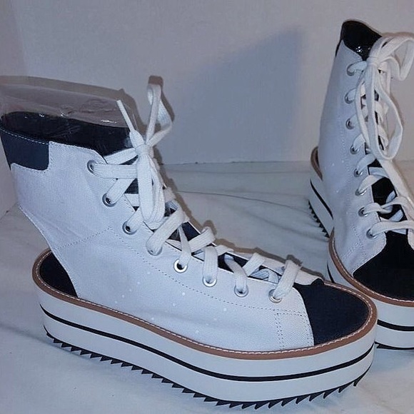 Adidas Platforms - Picture 1 of 4