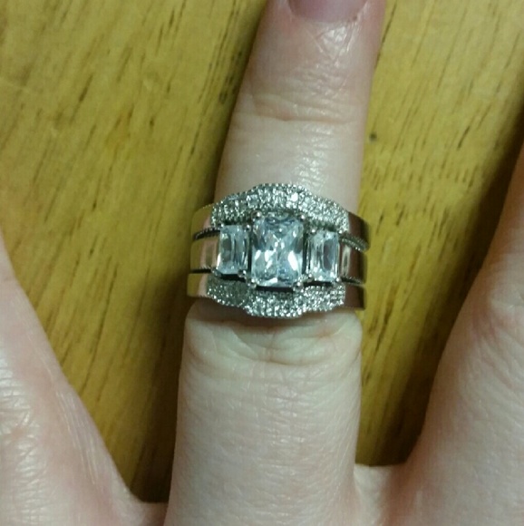 Lab Diamond ring set (SOLD) - Picture 3 of 3