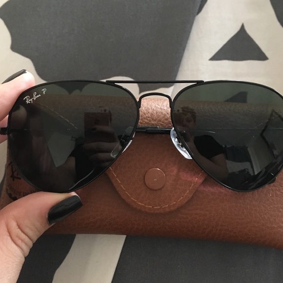 Ray-Ban Accessories - Unisex Ray Bans- excellent condition!