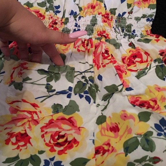 Strapless floral romper - Picture 2 of 4