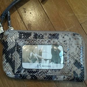 Small wristlet with snake skin pattern