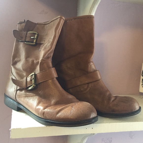 Steve Madden Brown Low Boots