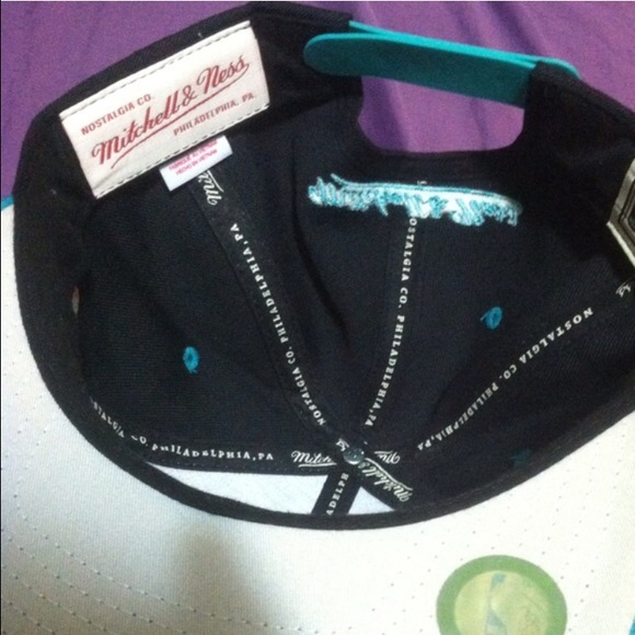 Sold on Ⓜ️ - Picture 2 of 2