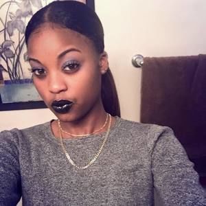 Meet your Posher, Jade