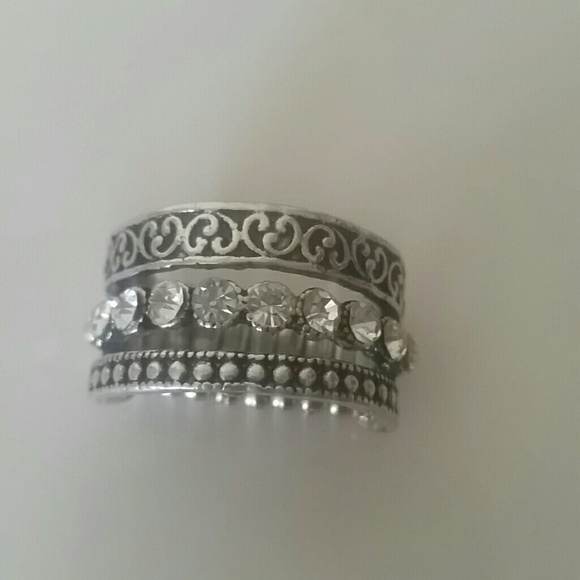 Gorgeous silver ring
