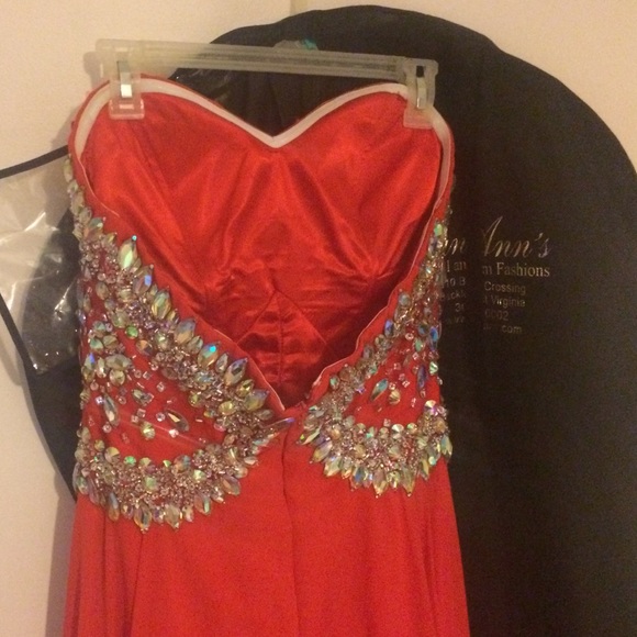 Strapless red prom dress - Picture 3 of 4