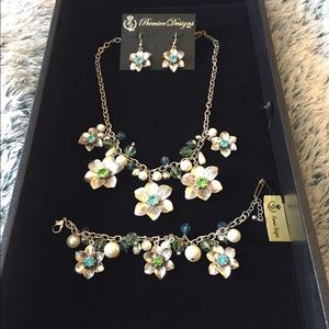 Garden Gate jewelry set