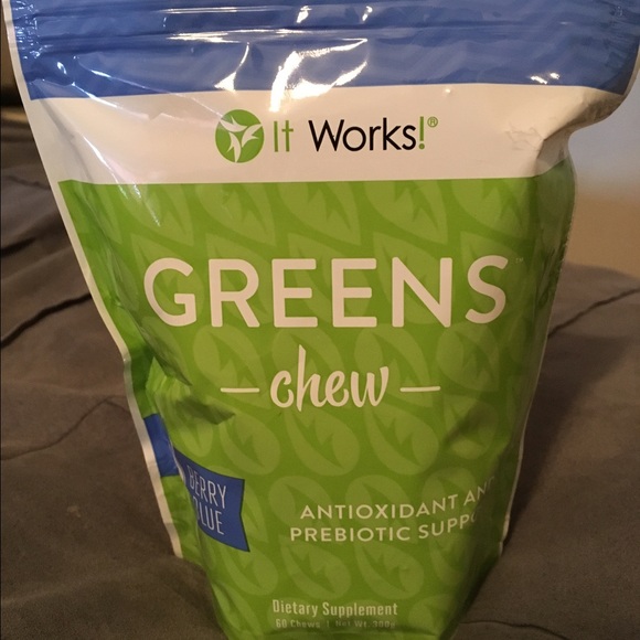 75 off it works other greens chew by global poshmark it works greens chews vs powder