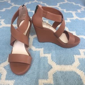 Jessica Simpson cognac Jinxxi wedges, brand new