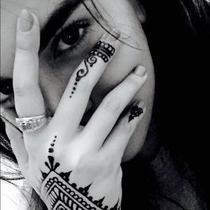 Meet your Posher, Andreina