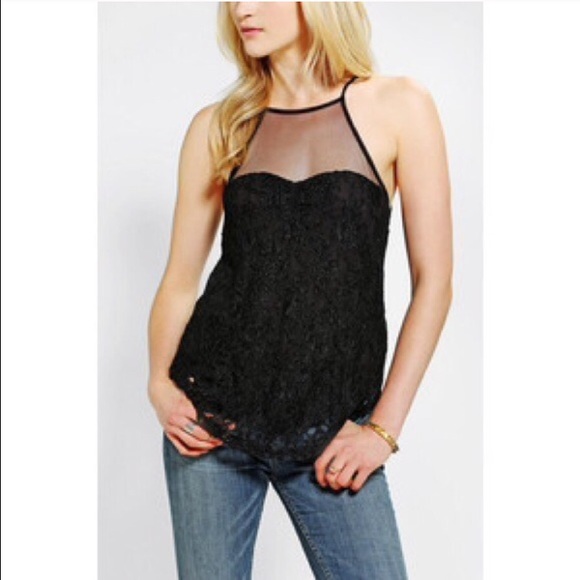 Kimchi Blue sweetheart lace top!