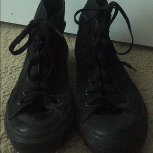 Black high top converse