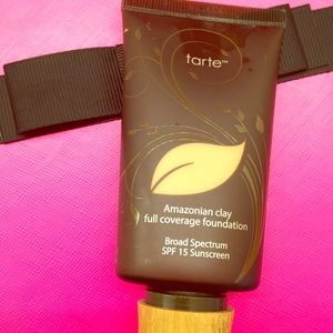 Tarte Amazonian Clay Foundation