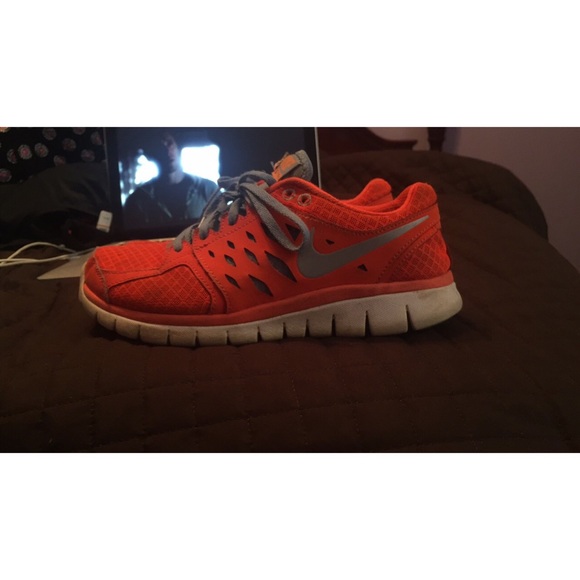 Orange & blue nike tennis shoes size 8