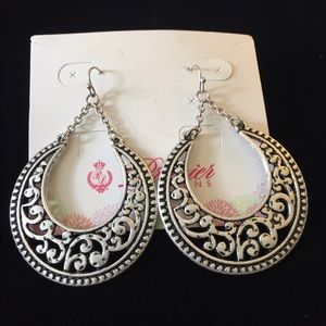 Silver dangling earrings