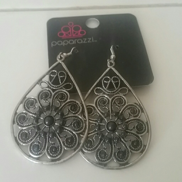 Silver filigree earrings with black beads