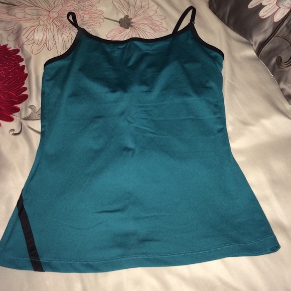 Sports wear. Color teal - Picture 1 of 2
