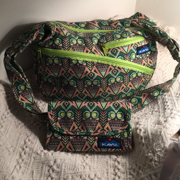 Kavu bag plus matching wallet.