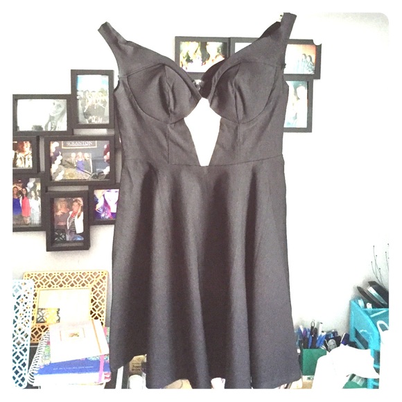 Black off shoulder dress NWOT