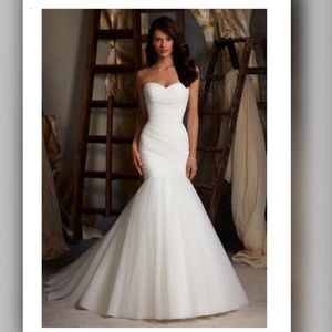 Like new Mori Lee Wedding Bridal Dress