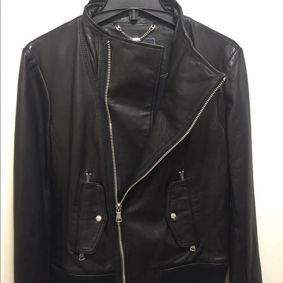 Vince Camuto
Moto Leather Black Jacket - Picture 4 of 4