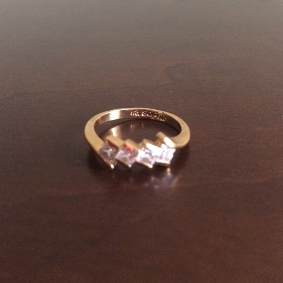 Lia shopia ring