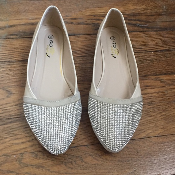 Sparkle flats from Dubai