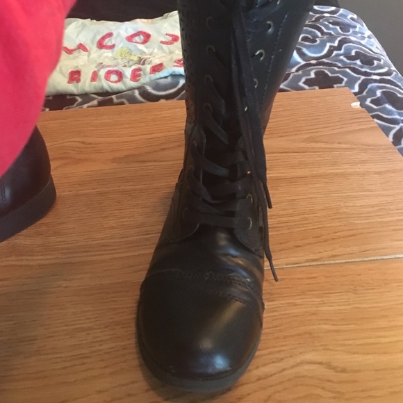 Combat boots - Picture 2 of 3