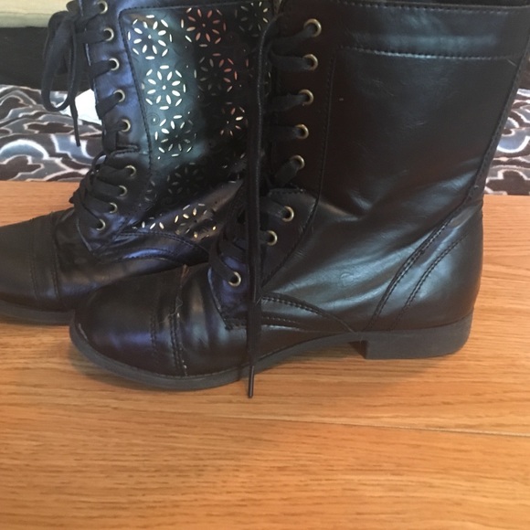 Combat boots - Picture 3 of 3
