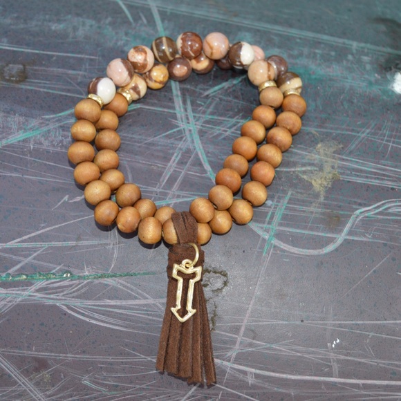 Last Chance!!! Arrow Charm Bead Bracelet