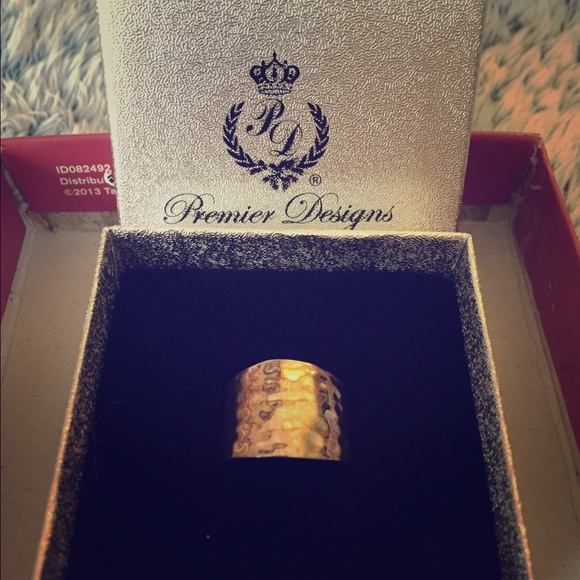 Wide silver ring
