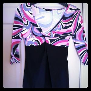 Venus sexy v-neck top size small