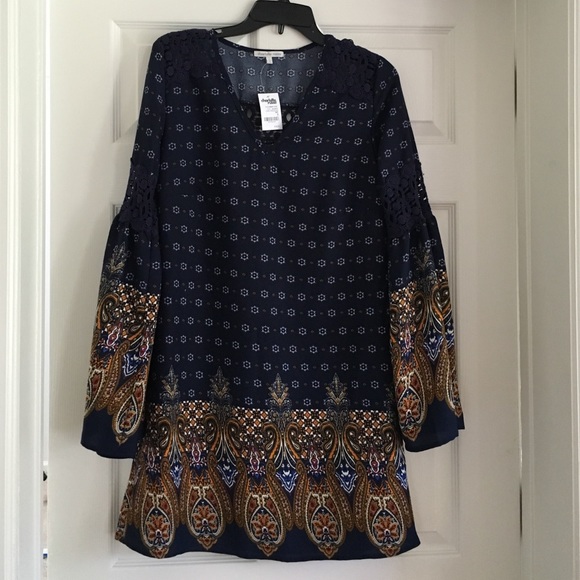 Dress - Picture 2 of 2